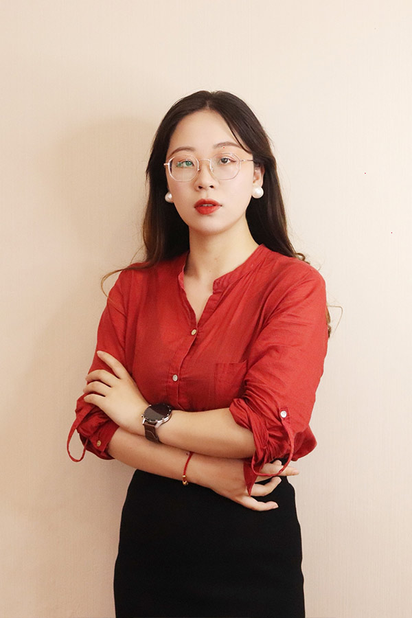 秦都张治华 本科学历，毕业于陕西师范大学