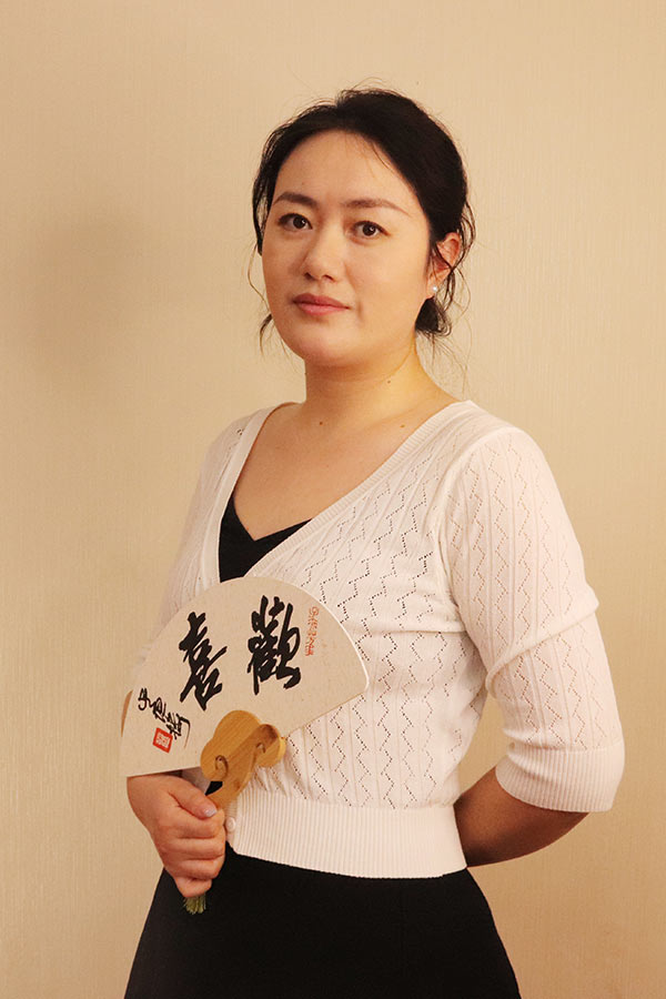 秦都石亚利 研究生学历,毕业于陕西师范大学